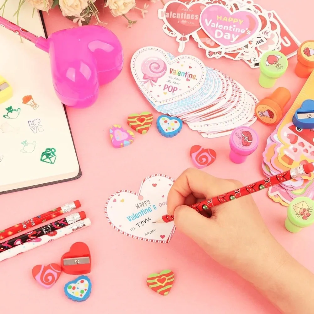 ❤️ Heart Party Supplies Set of 12